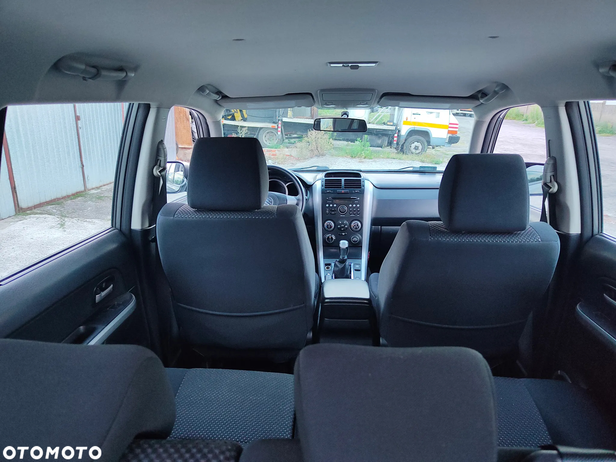 Suzuki Grand Vitara 2.0 - 9