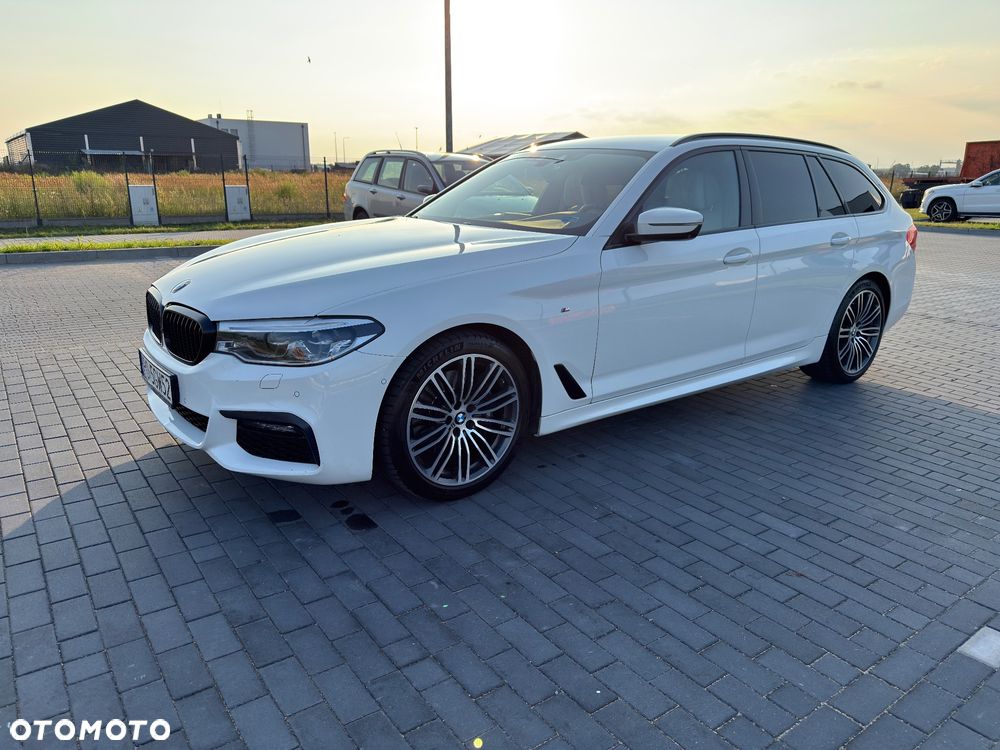 BMW Seria 5 530i xDrive M Sport sport - 11