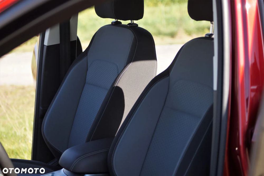 Ford Kuga - 4