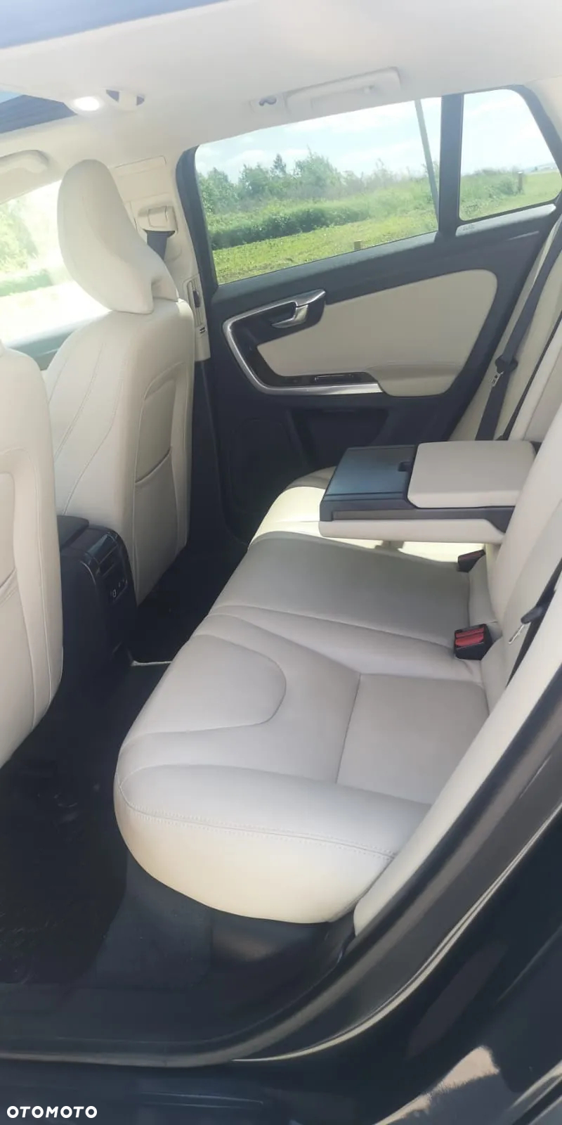 Volvo V60 Cross Country T5 AWD Summum - 15