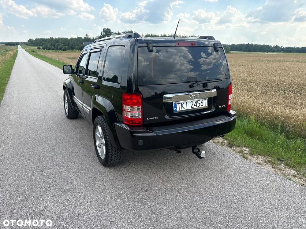 Jeep Cherokee - 11