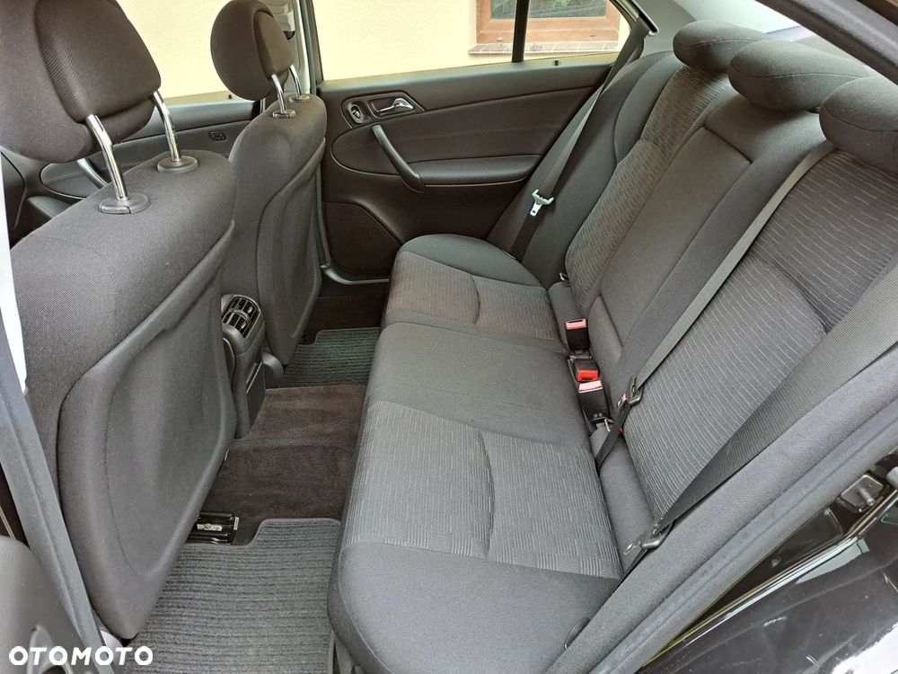 Mercedes-Benz Klasa C - 12