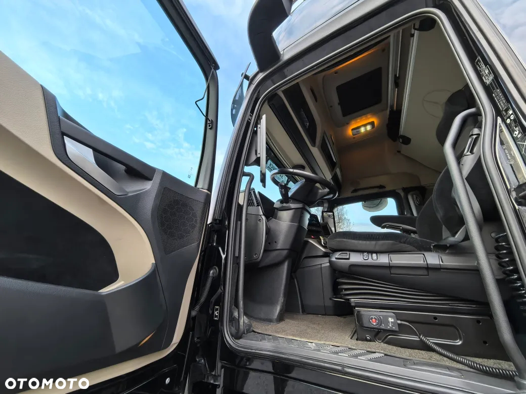 Mercedes-Benz Piękny Zestaw * Actros 1845 LS + Schmitz Varios * GigaSpace * Mały przebieg * ALU * - 24