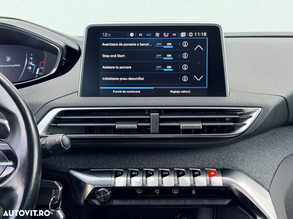 Peugeot 5008 PureTech 130 EAT6 Allure - 27