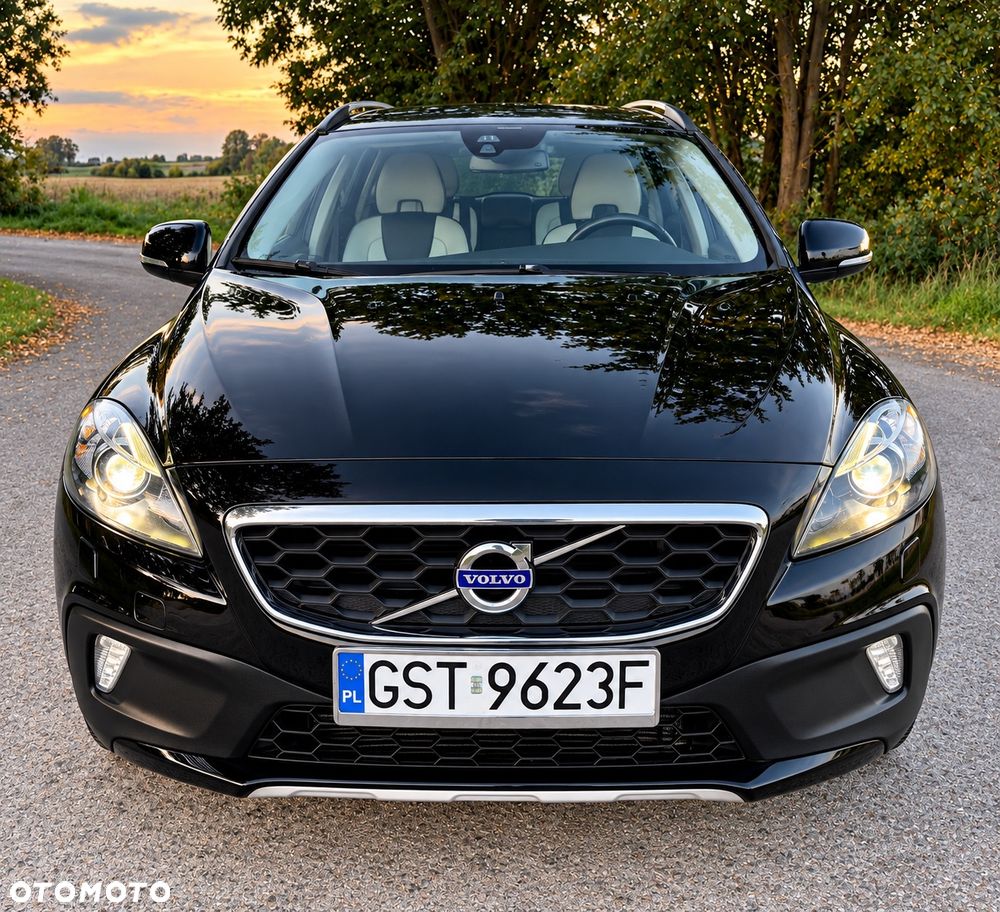 Volvo V40 D3 Summum - 2