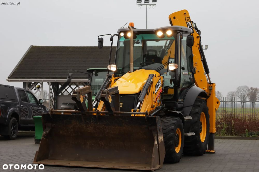JCB 3CX - 13