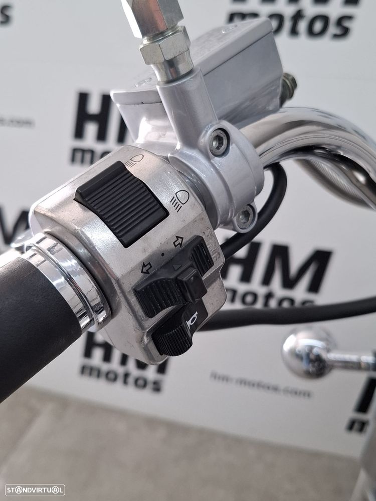 Suzuki Intruder 1500 LC - 8