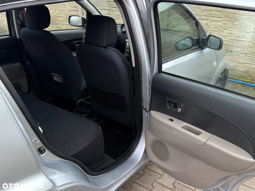 Daihatsu Sirion 1.3 - 17