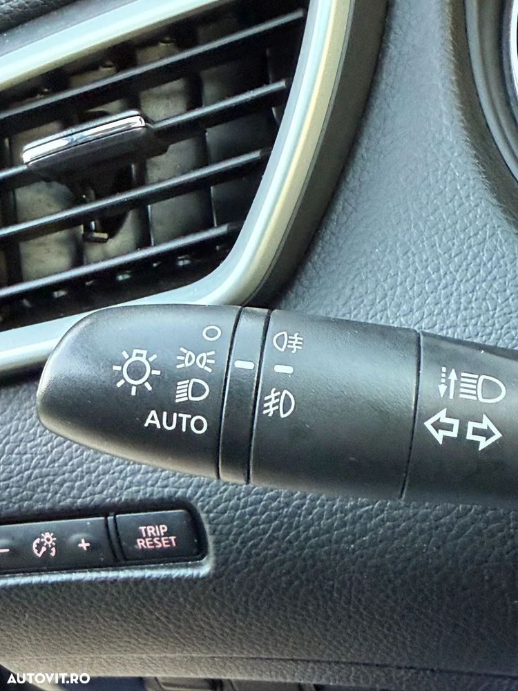 Nissan Qashqai 1.5 DCI Start/Stop N-Connecta - 16