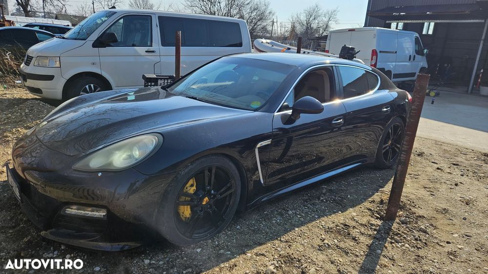 Porsche Panamera - 3