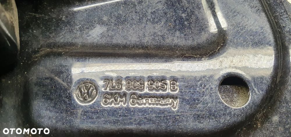 Klapka wlewu paliwa VW Touareg LC9Z 7L6809905B - 4