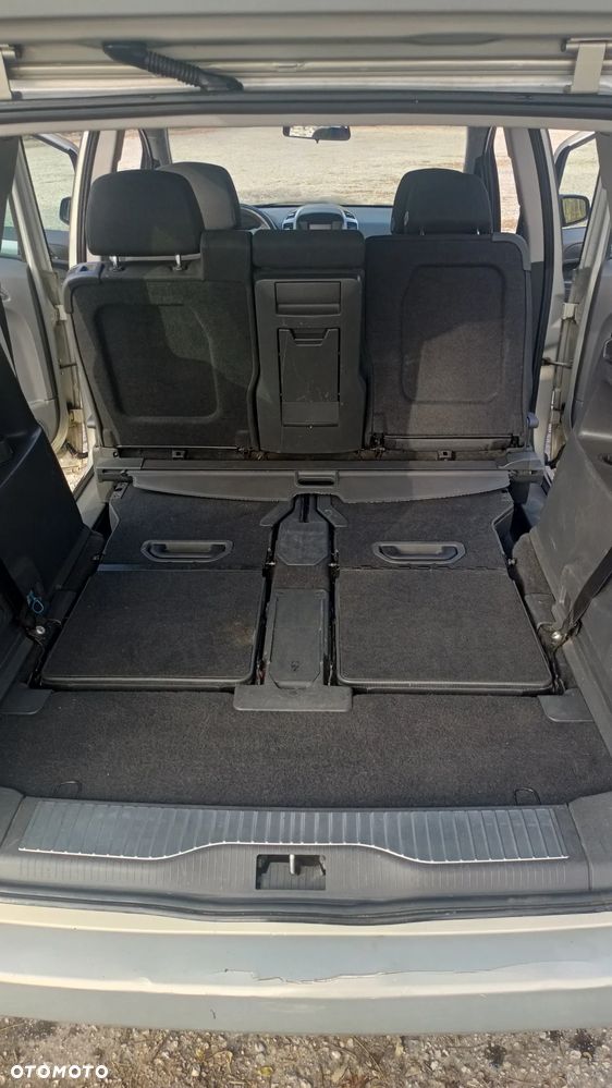 Opel Zafira - 7