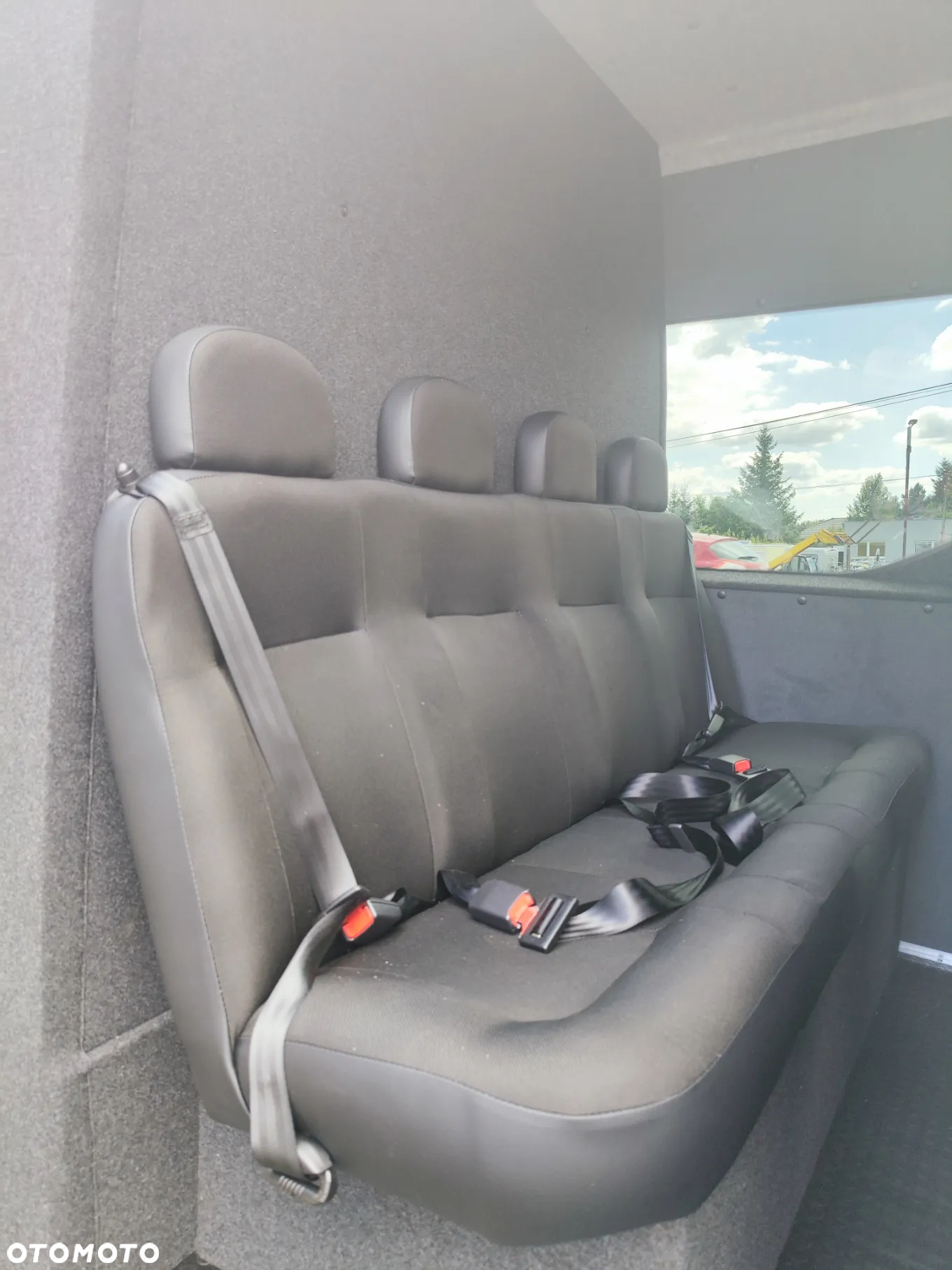 Iveco Daily maxi brygadówka 7 osób - 9