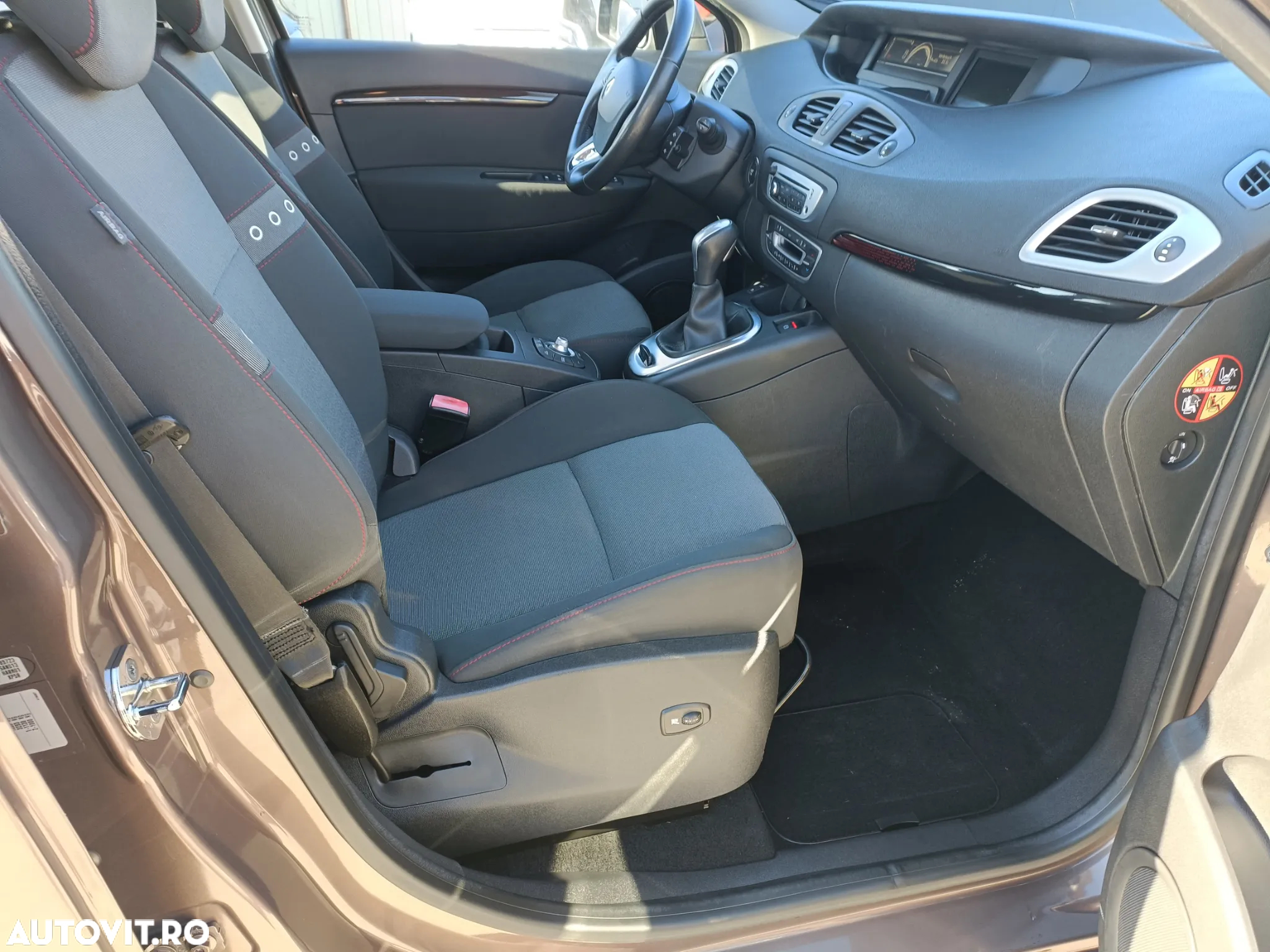 Renault Scenic dCi 110 EDC LIMITED - 22