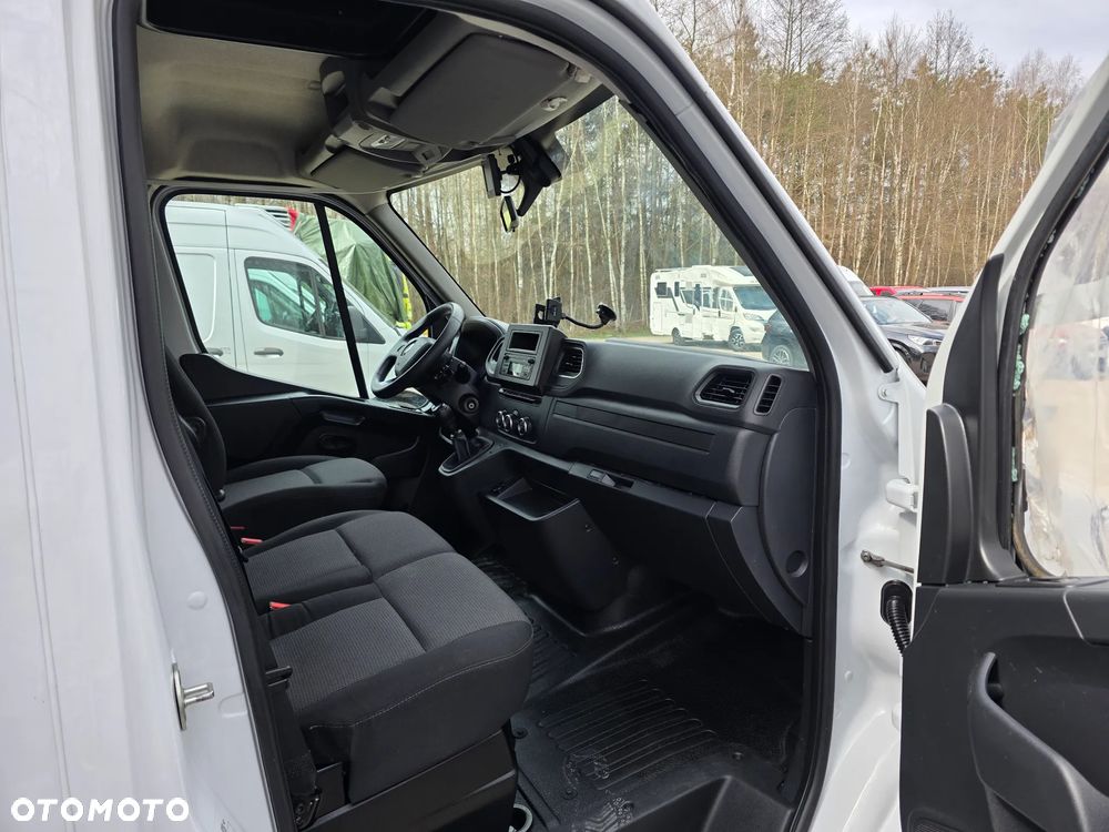 Renault Master Plandeka 8 EP - 11