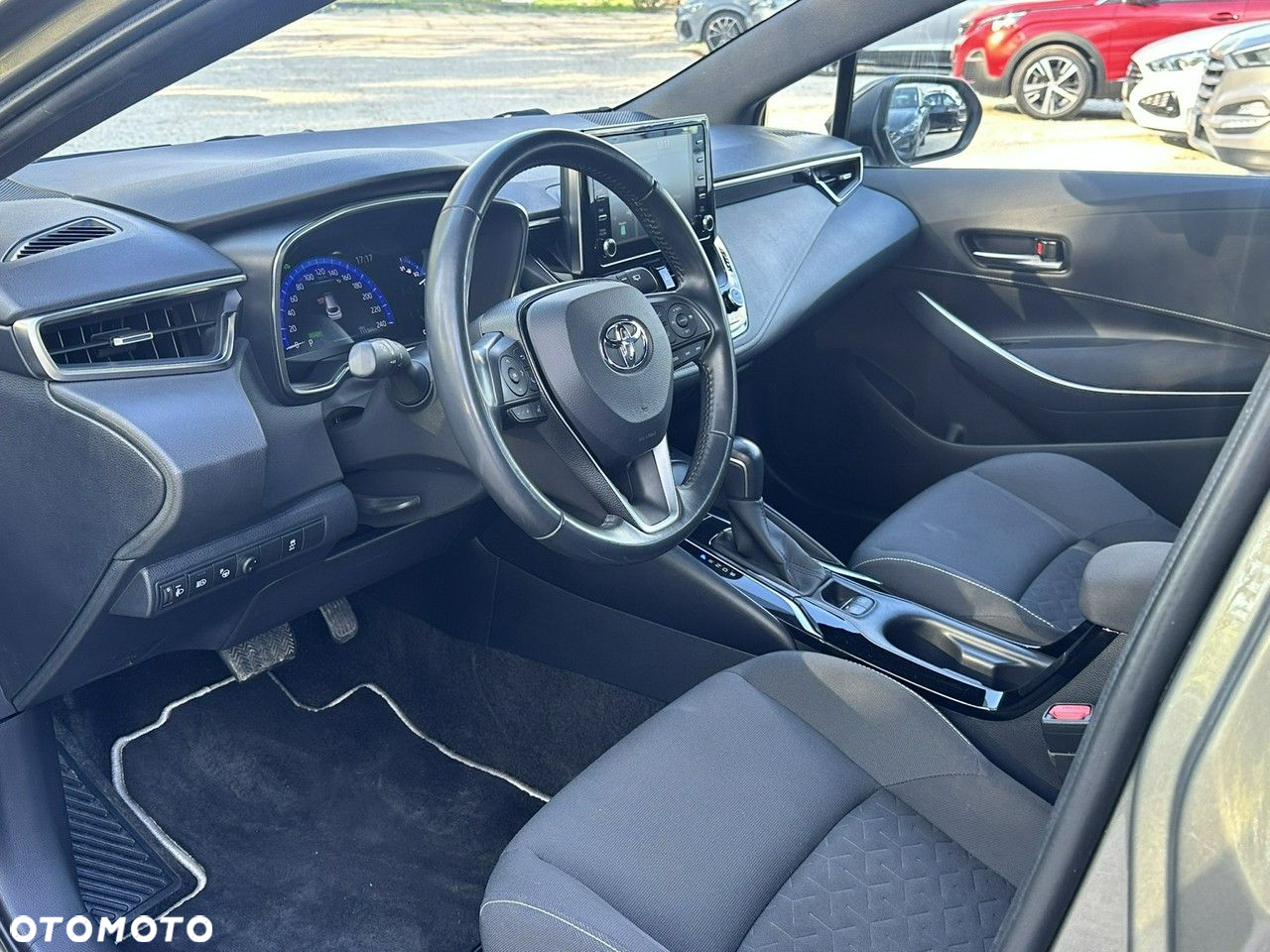 Toyota Corolla 1.8 Hybrid Comfort - 9
