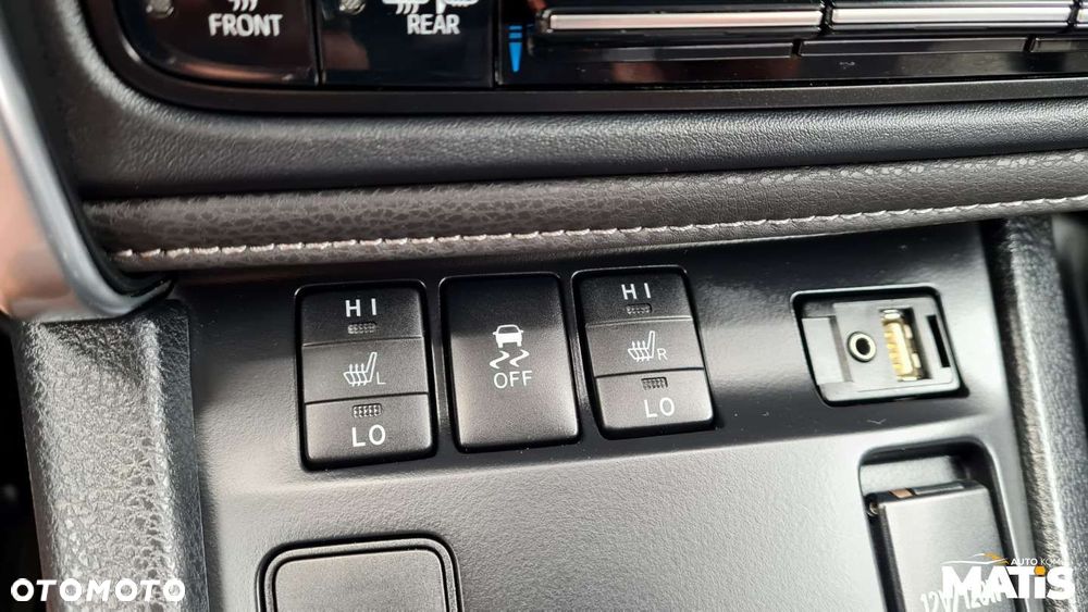Toyota Auris - 14