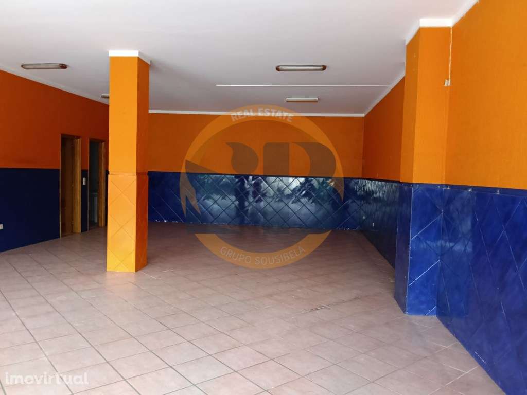 Loja Oliveira de Azeméis, Vila de Cucujães - Grande imagem: 2/8