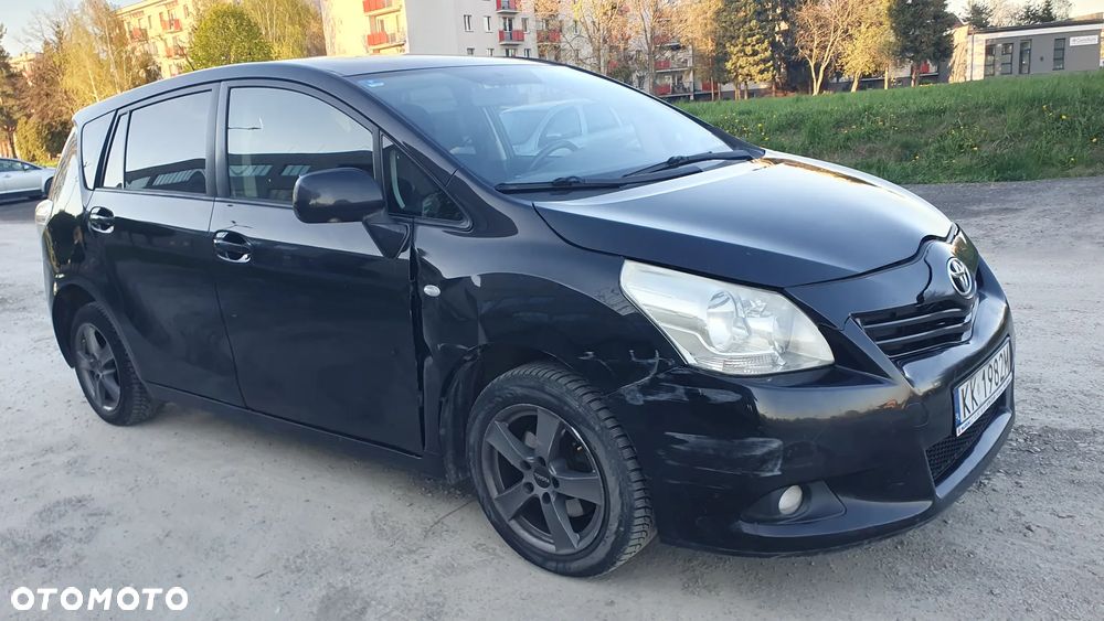 Toyota Verso 2.0 D-4D Executive - 17