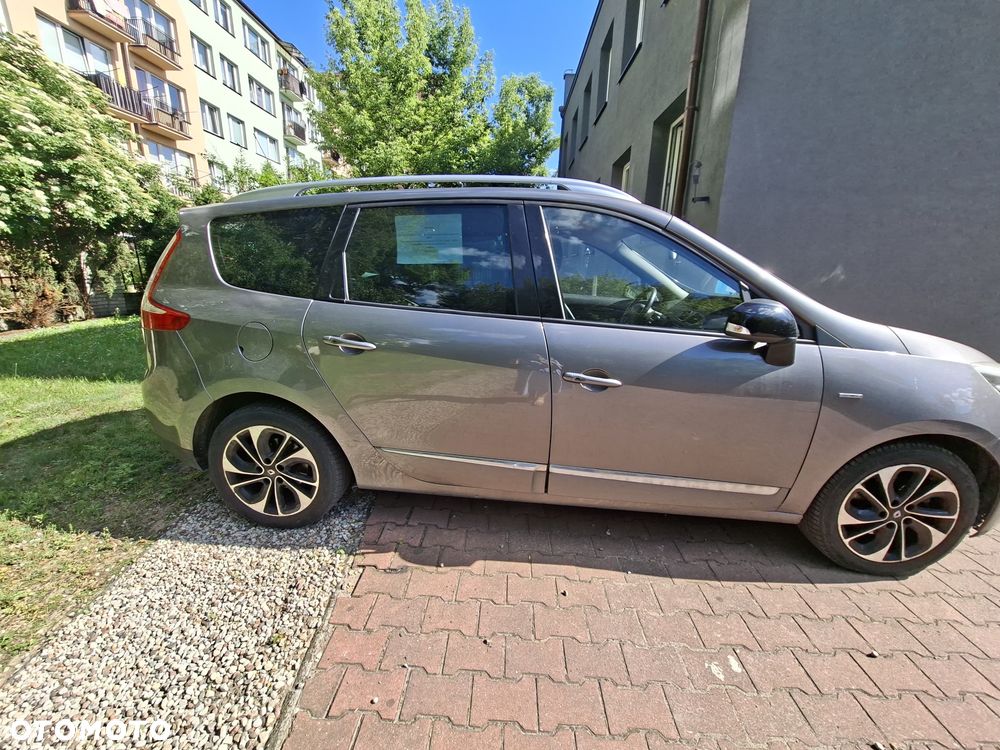 Renault Scenic - 1