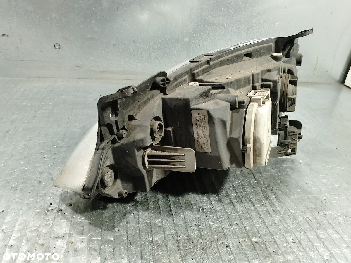 LAMPA PRZÓD PRAWA OPEL CORSA C 13237262 0096726 1.2 - 5