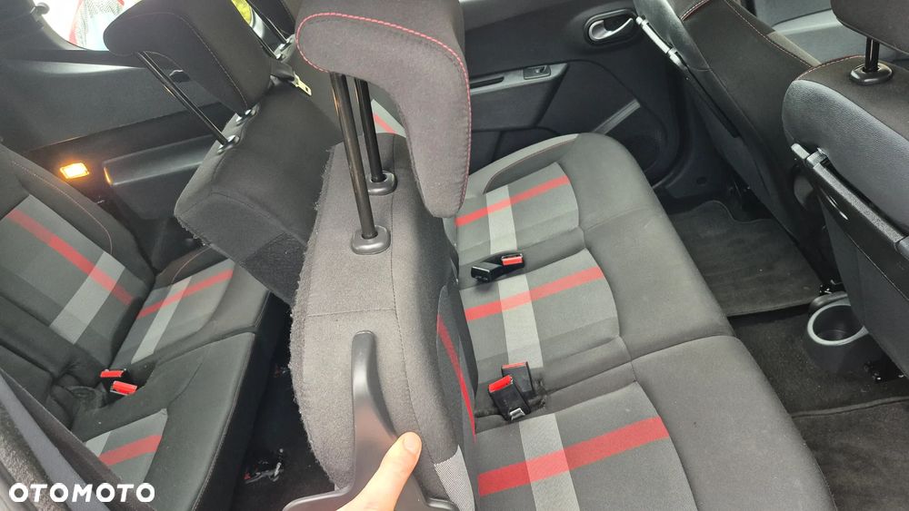 Dacia Lodgy TCe 130 GPF (7-Sitzer) Stepway - 18