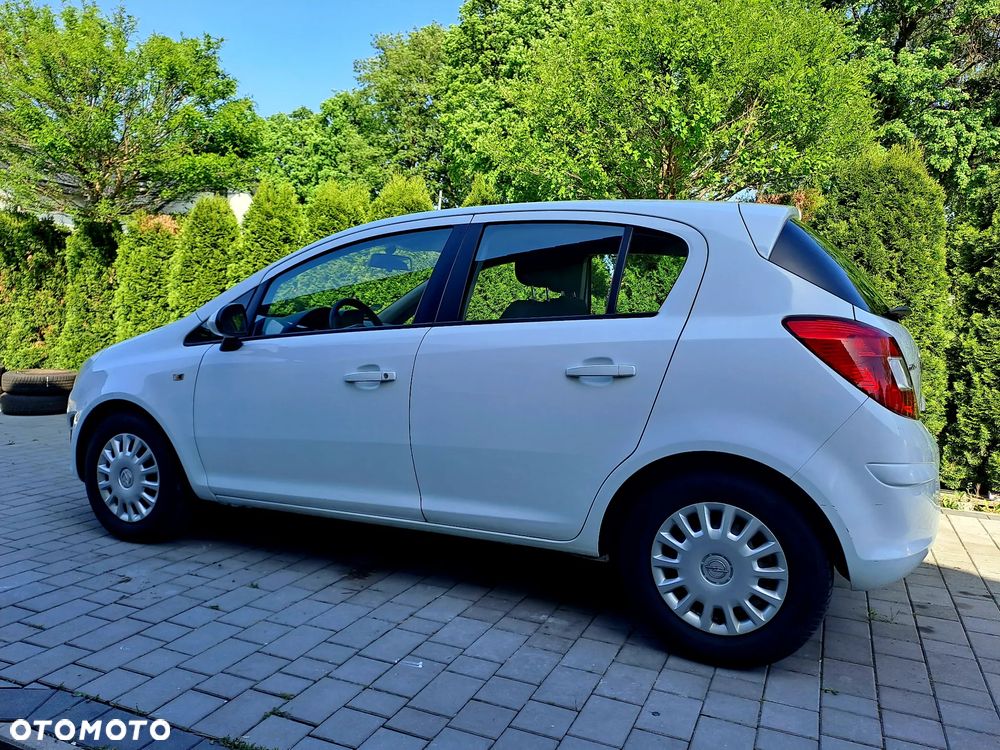 Opel Corsa 1.4 16V 150 Jahre - 5