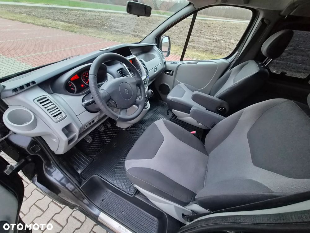 Renault Trafic - 23