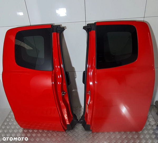Ford Ranger V Drzwi Lewy Prawy Przód 2022 rok