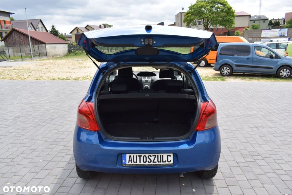 Toyota Yaris - 11