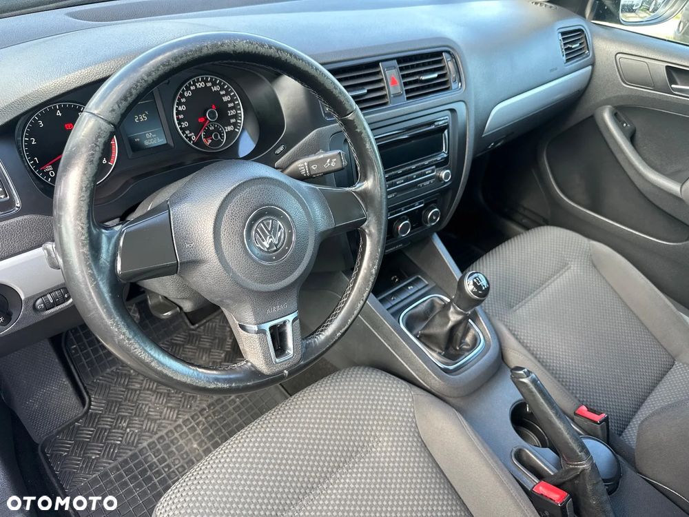 Volkswagen Jetta 1.2 TSI Trendline - 20