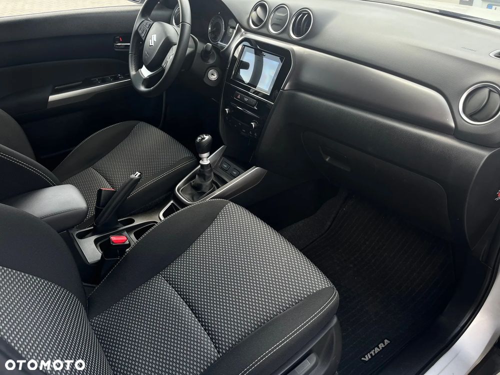 Suzuki Vitara 1.4 Boosterjet SHVS Premium 2WD - 9