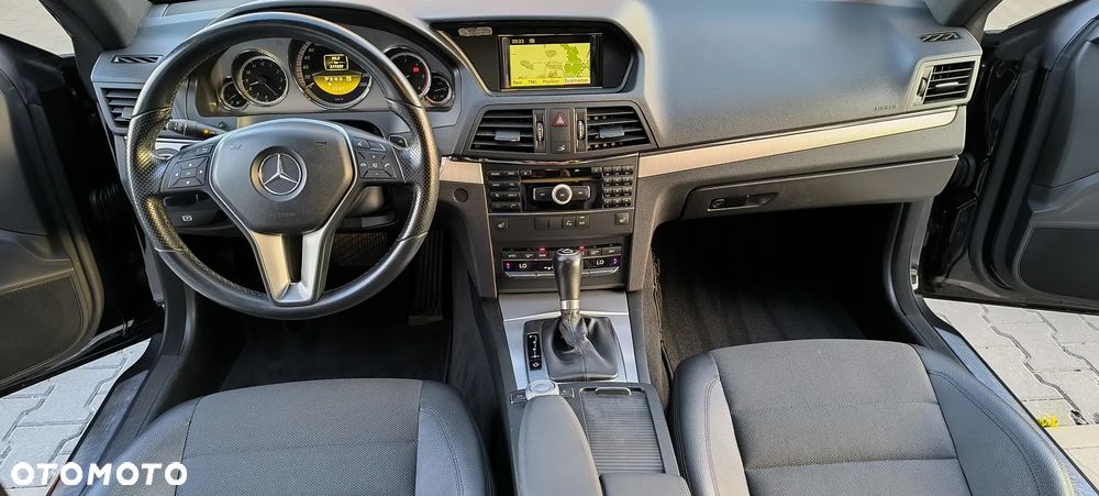Mercedes-Benz Klasa E 350 CDI DPF BlueEFFICIENCY 7G-TRONIC Elegance - 19