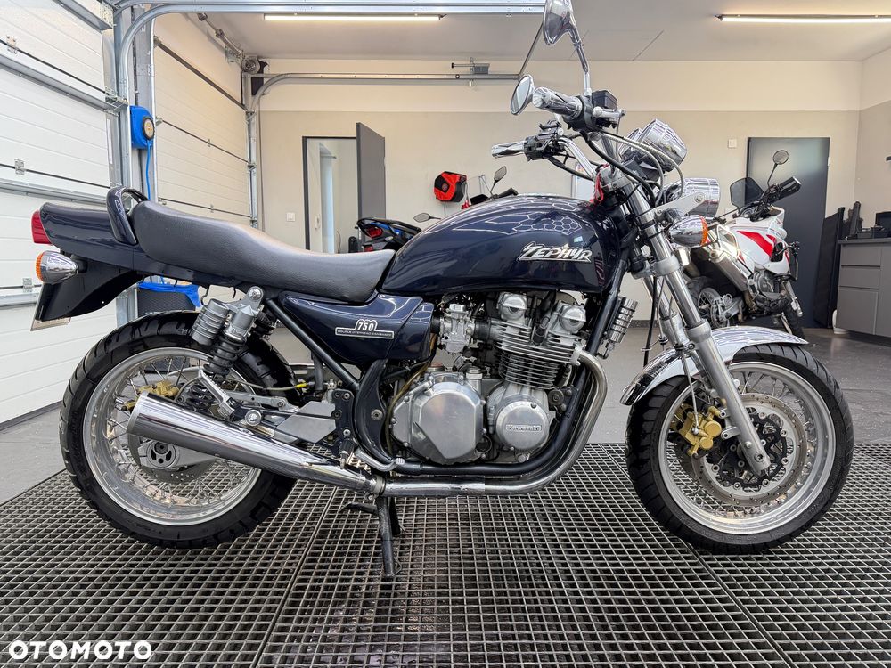 Kawasaki Zephyr - 2