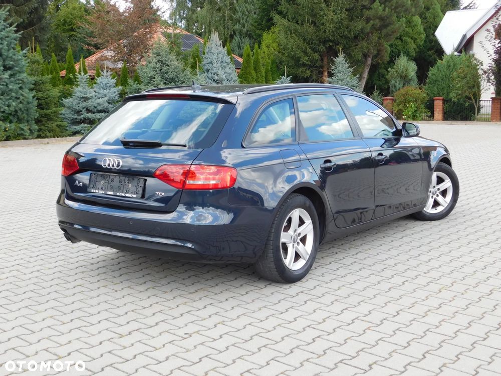 Audi A4 Avant - 15