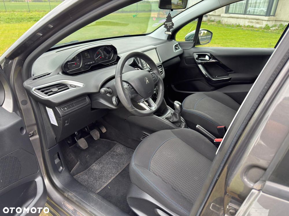 Peugeot 208 PureTech 82 Start & Stop Style - 19