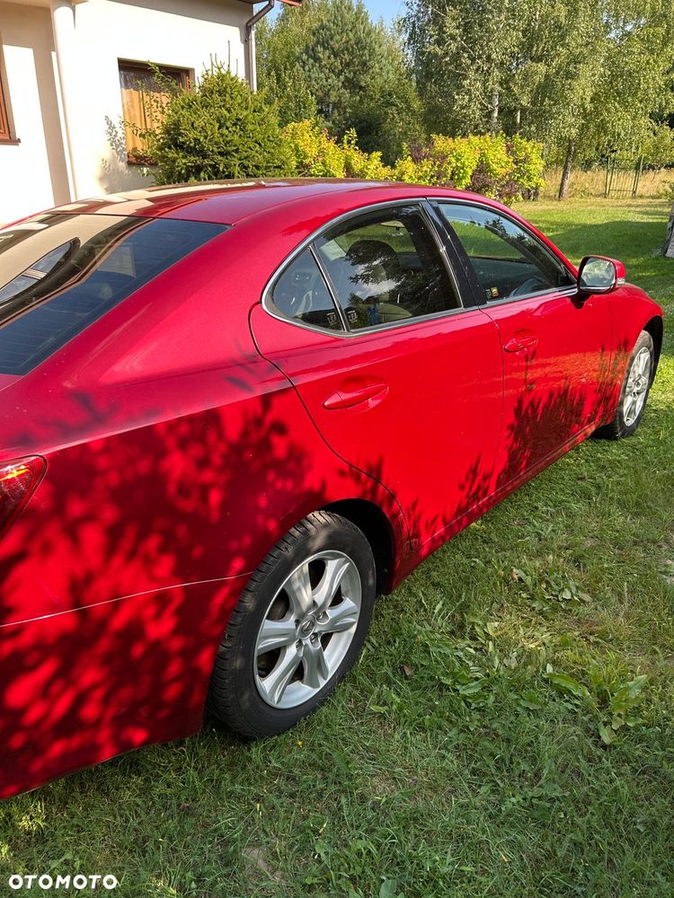 Lexus IS 220d - 3
