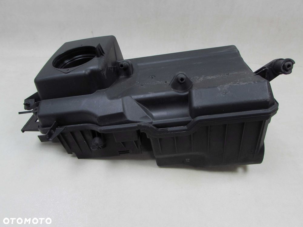 VOLVO S40 V50 C70 2.4 i OBUDOWA FILTRA POWIETRZA KOMPUTERA 30677533 04-12 - 2