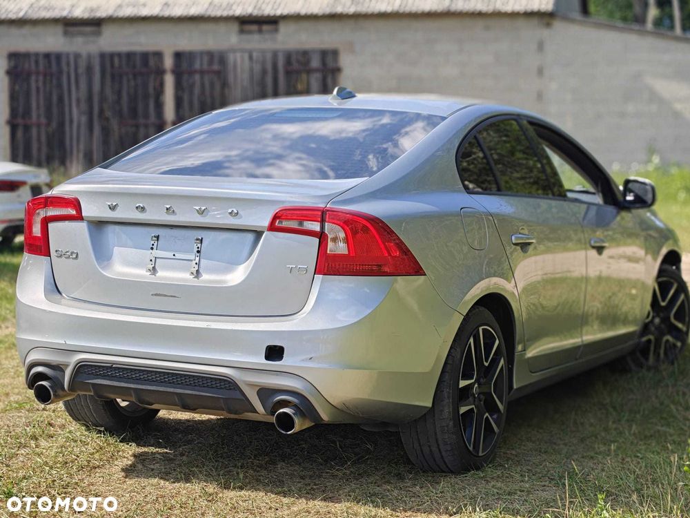 Volvo S60 - 5