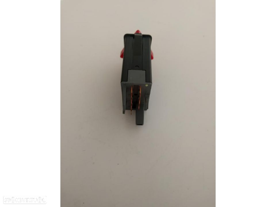 botao interruptor 4 piscas skoda octavia(novo) - 3