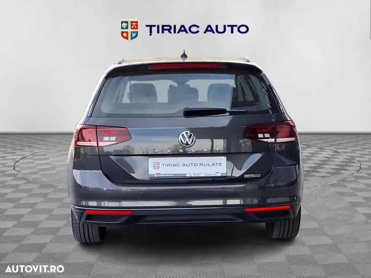 Volkswagen Passat Variant 2.0 TDI SCR DSG 4Motion Business - 5