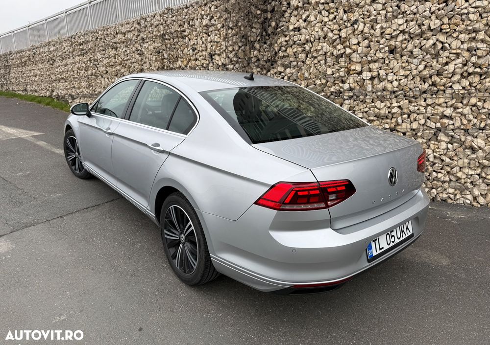 Volkswagen Passat Variant 2.0 TDI DSG Comfortline - 3