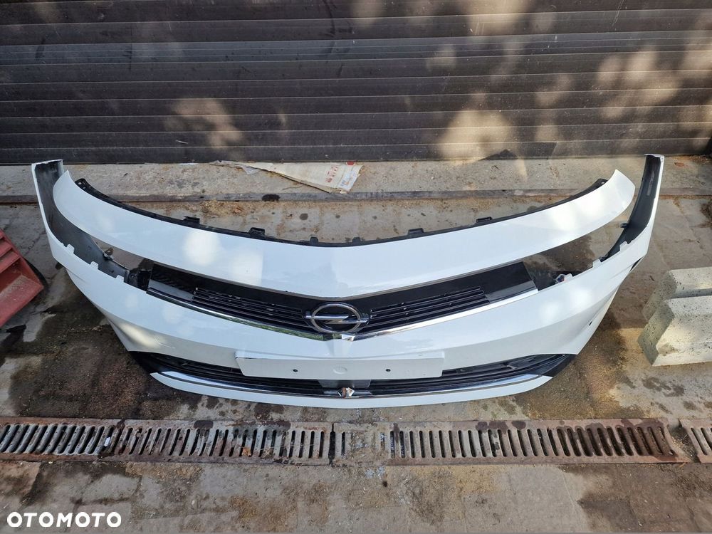 ZDERZAK PRZEDNI KOMPLETNY OPEL ASTRA L 6 - 3