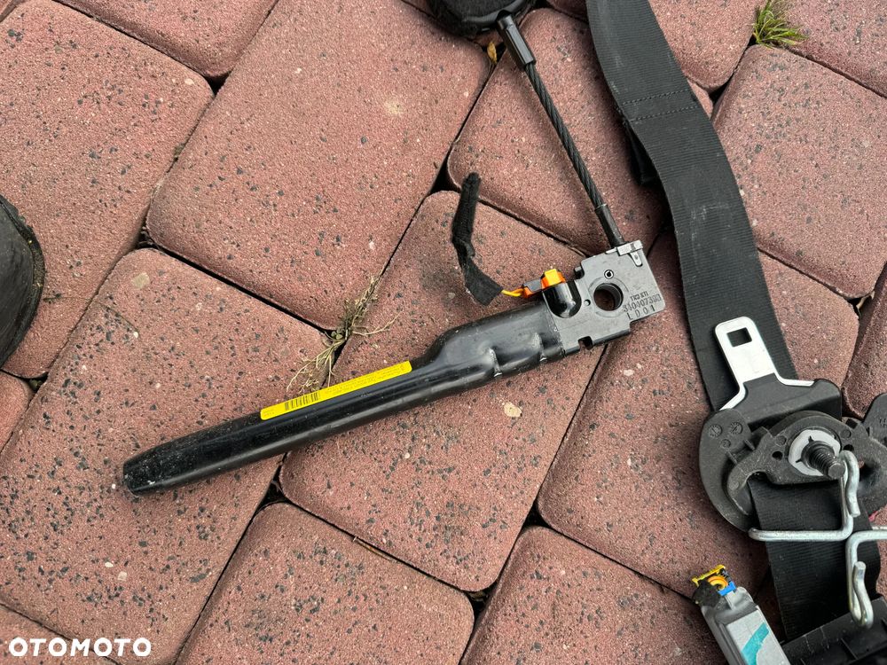 DESKA KONSOLA KOKPIT PODUSZKA PASY PEUGEOT 3008 I - 17