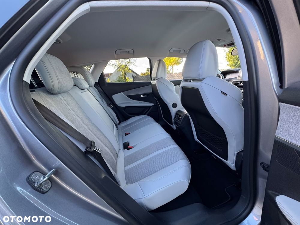 Peugeot 3008 THP 165 EAT6 Stop & Start Allure - 24