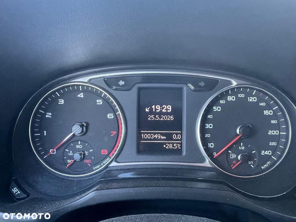 Audi A1 3-drzwiowe 1.0 TFSI ultra design - 15