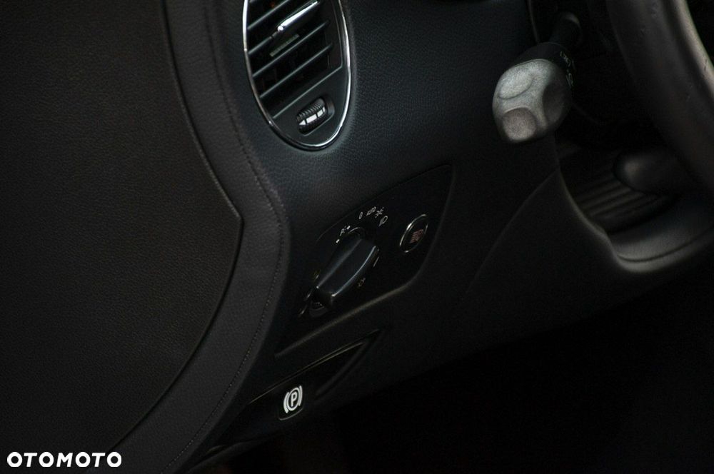 Mercedes-Benz CLS 500 7G-TRONIC - 17