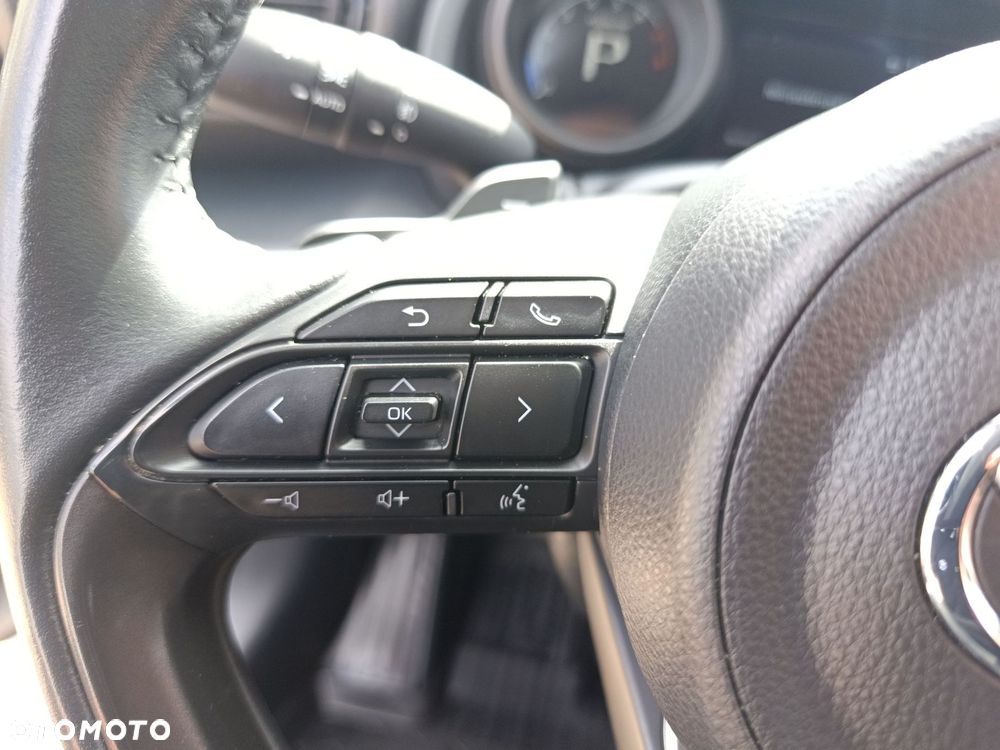 Toyota Yaris 1.5 Comfort CVT - 32