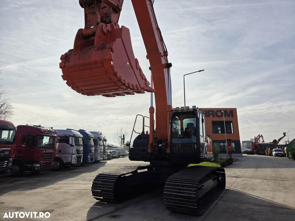 Hitachi ZX350, 2018, 8.061h, cupa noua, Masa operationala 35,6t, Inst hidr pe picon pe brate, inst hidr rotire, gresare automata, senile 90% ok, 3 pompe hidr HITACHI, produs in JAPONIA, Isuzu 282CP, Ad sapare 7,5m, ridica 22t, STARE F BUNA-PROMOTIE 89.900EUR - 22