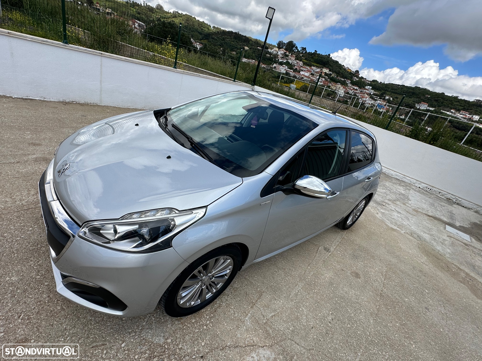 Peugeot 208 1.2 PureTech Style - 24